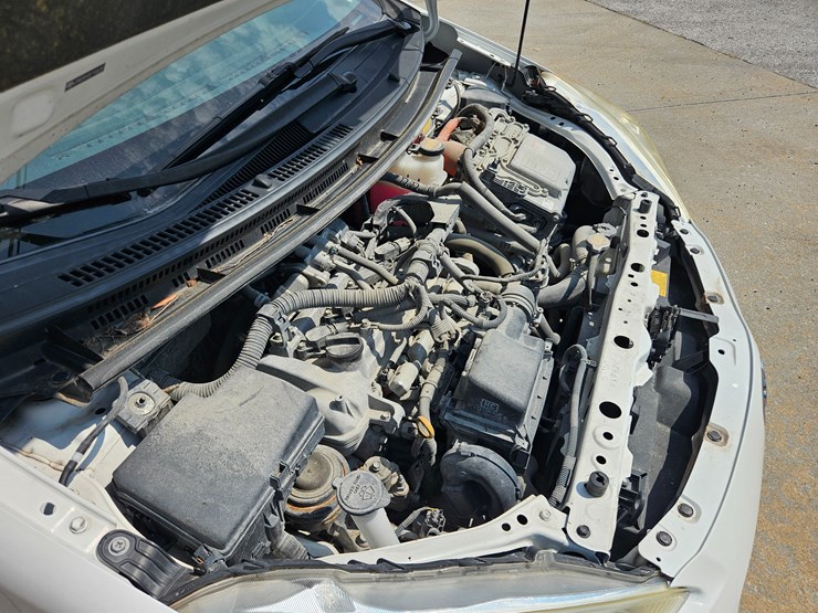 #16993-•-2012-toyota-prius-c-passenger-car-image-22
