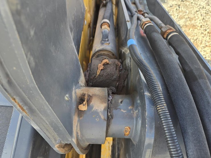 deere-324g-image-27