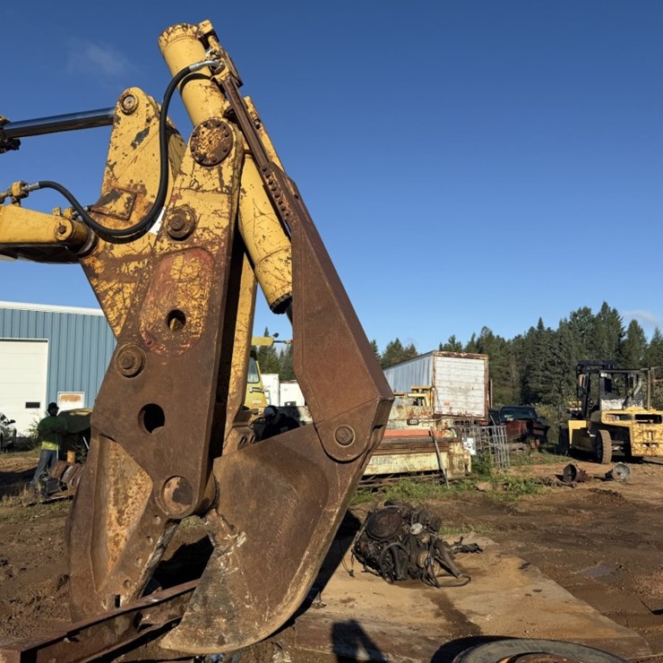 CATERPILLAR 245