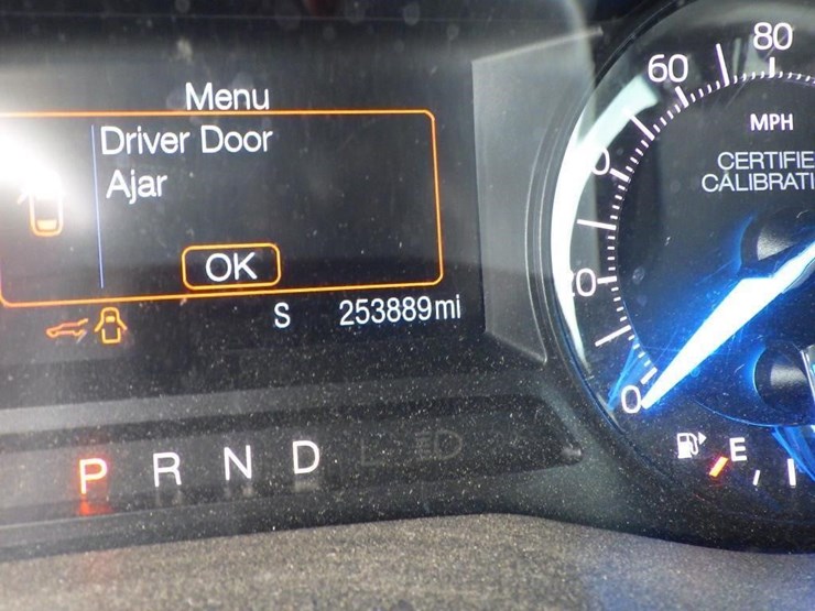 2016-ford-explorer-image-14