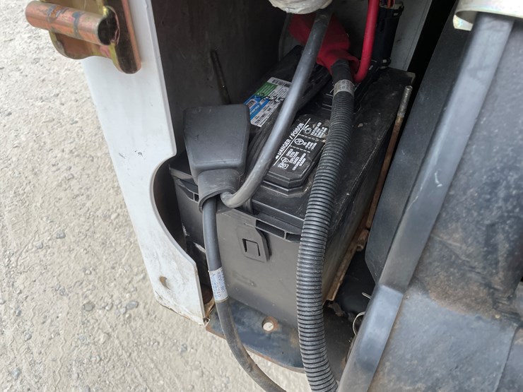 2000-bobcat-753-image-21