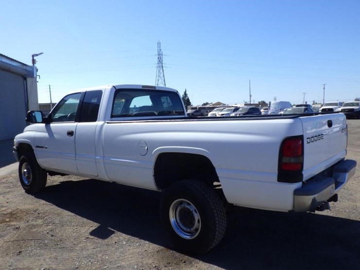 2001-dodge-ram-2500-image-4