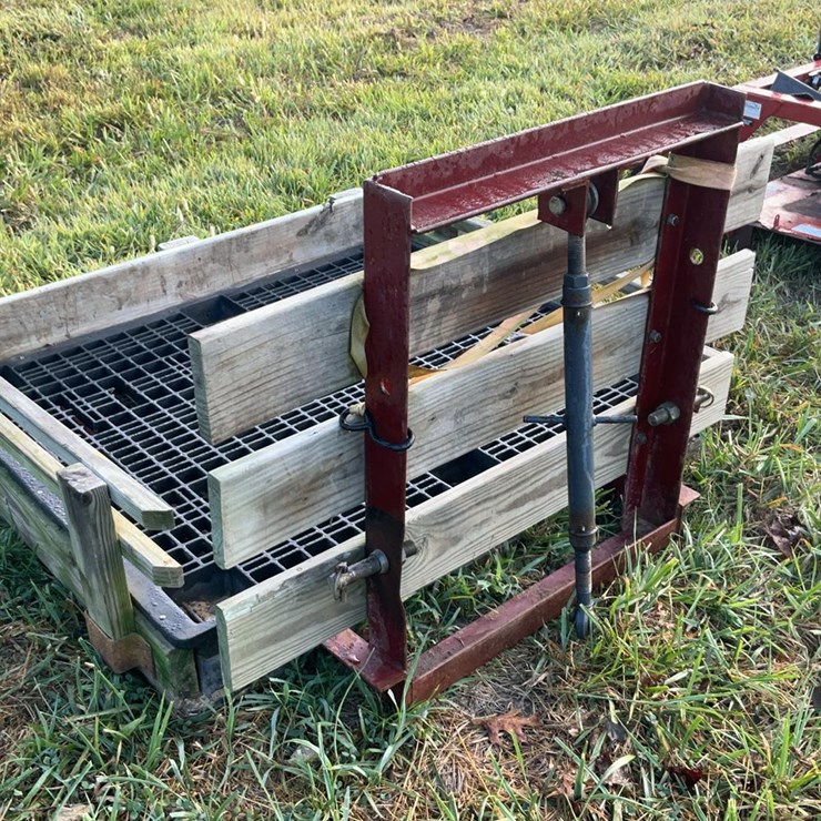 #106 • 3 Pt. Carryall Platform