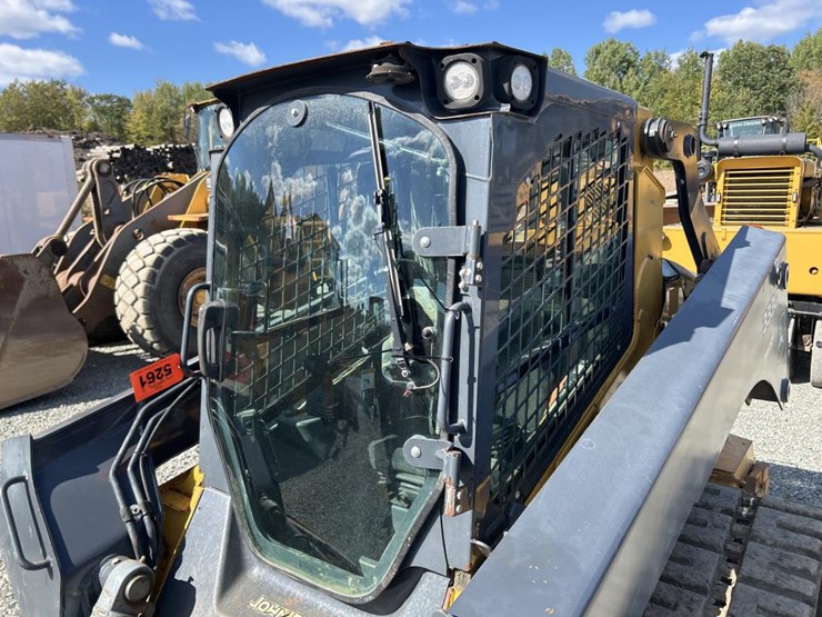 2018-deere-333g-image-36