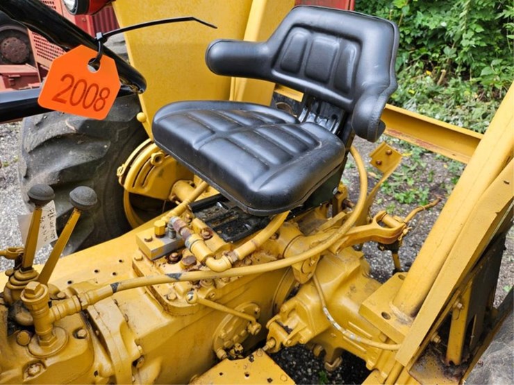 #2008-•-massey-ferguson-loader-tractor-image-35