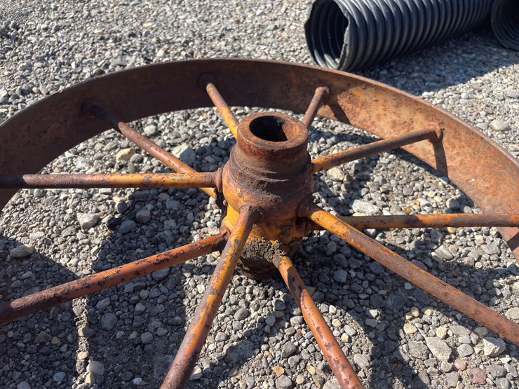 #6639-•-(4)-iron-wheels-image-20