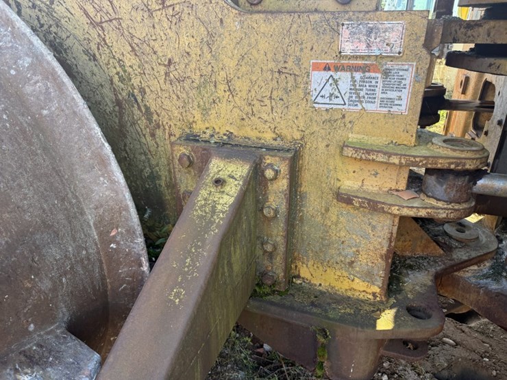 caterpillar-836-image-19