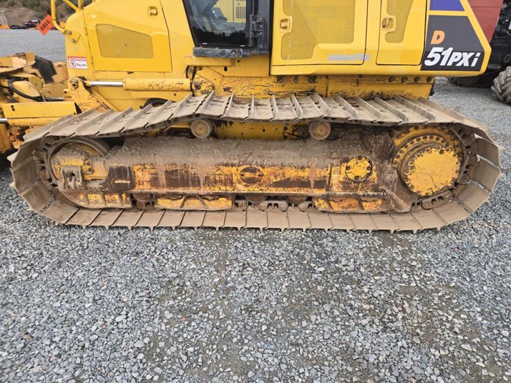 2014-komatsu-d51pxi-image-46