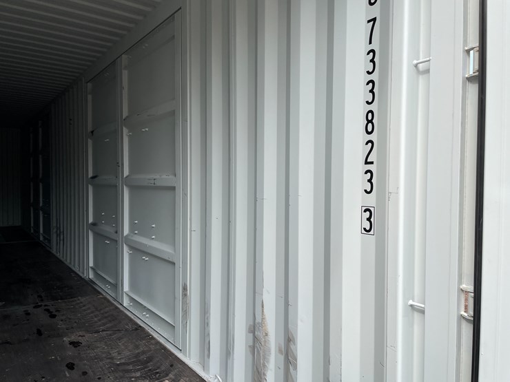 #8105-•-40'-high-cube-container-image-16
