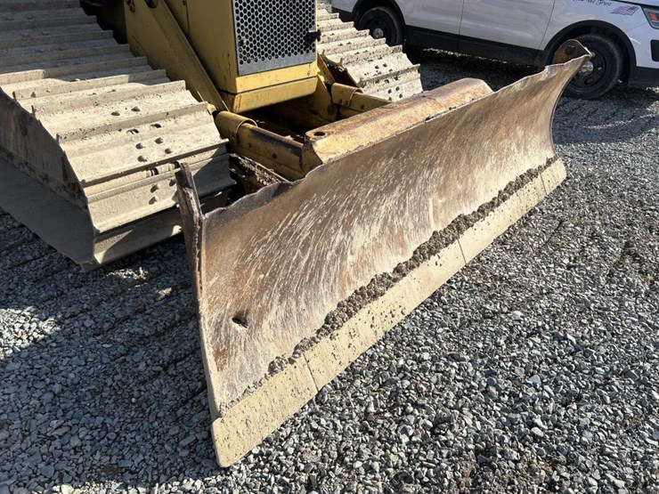 caterpillar-d4h-image-10