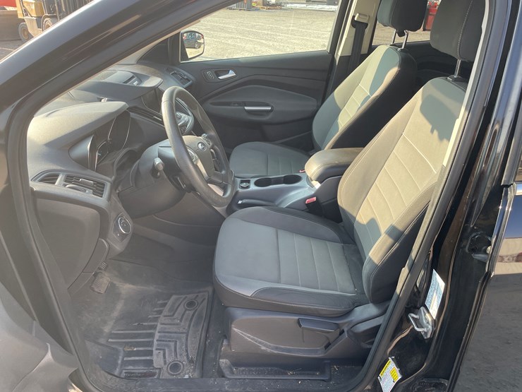 2013-ford-escape-se-image-34