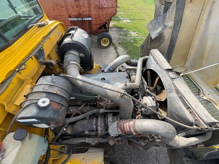 #1003-•-1997-international-semi-tractor-(has-wi-title)-image-78
