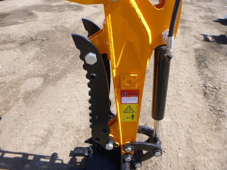 2025-vicsec-vc13-hydraulic-excavator-image-12