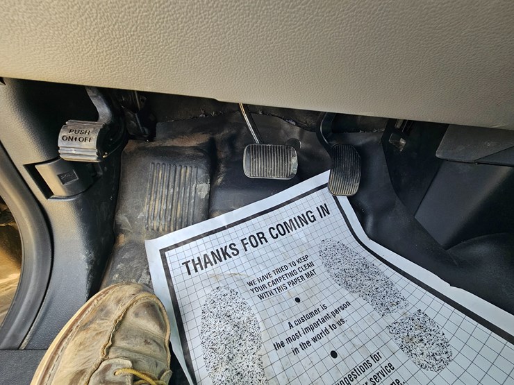 2016-ford-f150-image-48