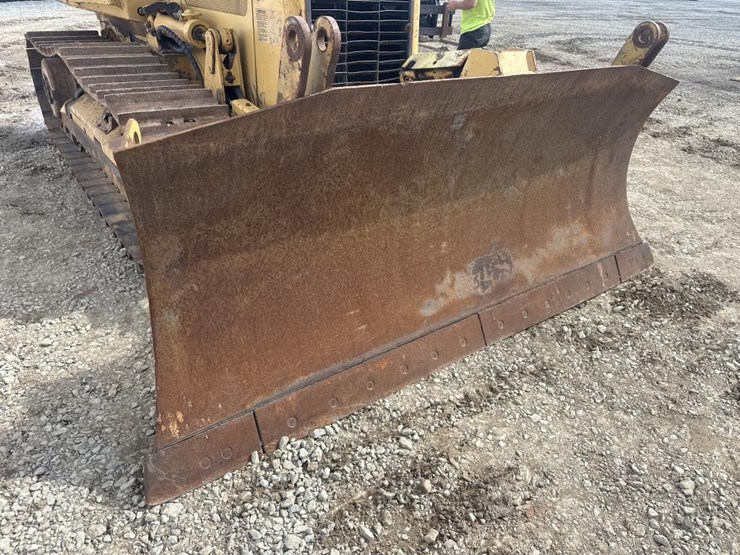 caterpillar-d4g-image-23
