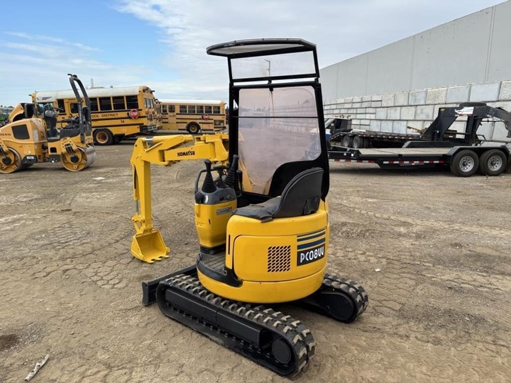 komatsu-pco8uu-1f-hydraulic-excavator-image-4