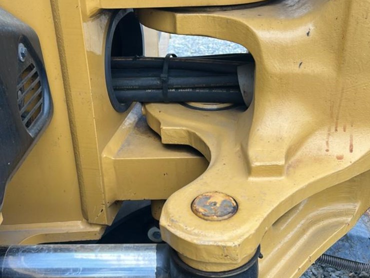 #1552-•-2022-cat-308-excavator-image-32