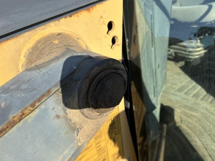 2008-deere-310sj-image-21