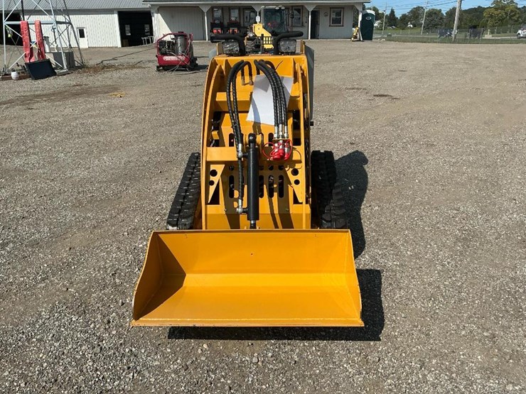 #1001-•-unused-sdll30-mini-skid-steer-image-8
