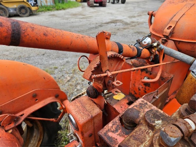 #2030-•-allis-chalmers-ca-tractor-image-17
