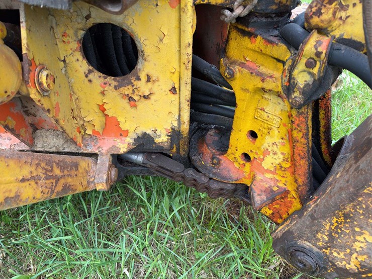 ford-backhoe-image-11