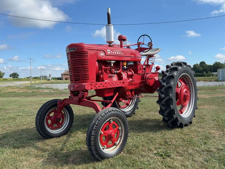 farmall-mv-image-2