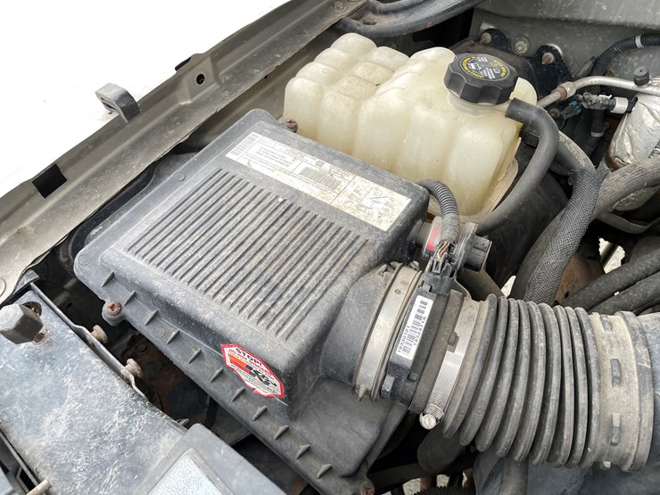 #1014-•-2003-chevy-extended-cab-pickup-truck-(has-wi-title)-image-30