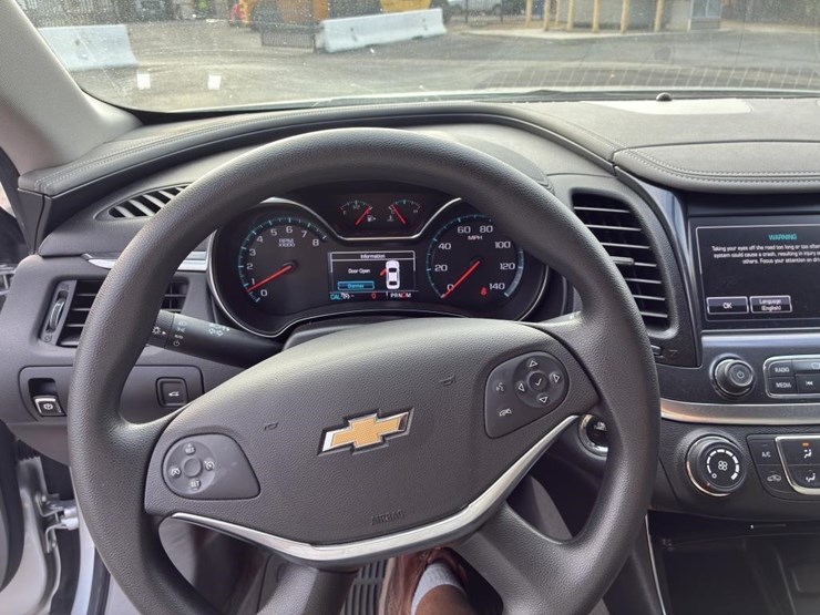 2018-chevrolet-impala-sedan-image-14