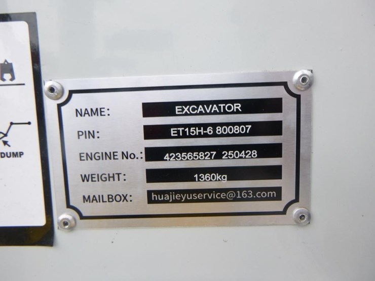 bttl-et15h-6-hydraulic-excavator-image-29