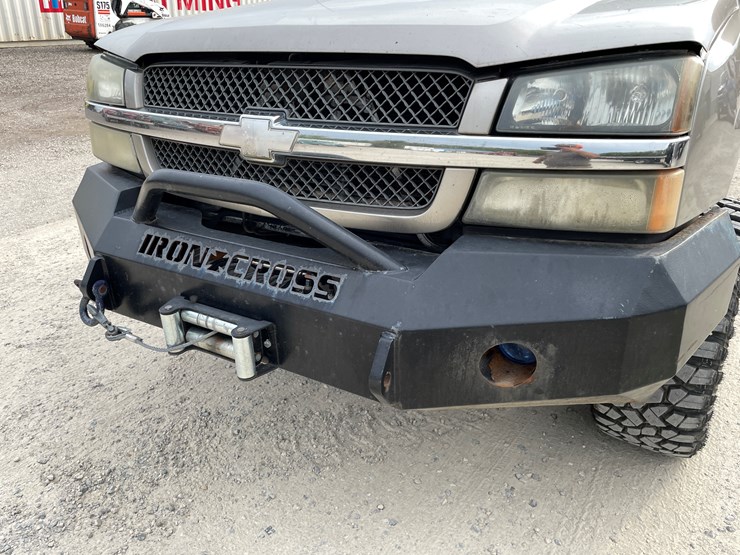 #1014-•-2003-chevy-extended-cab-pickup-truck-(has-wi-title)-image-13