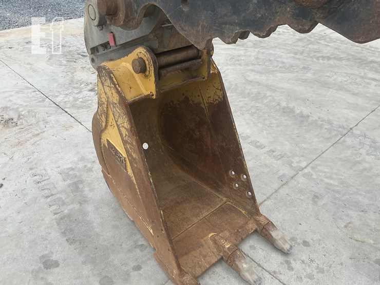 2016-takeuchi-tb1140-image-11