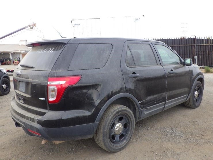2015-ford-explorer-image-3