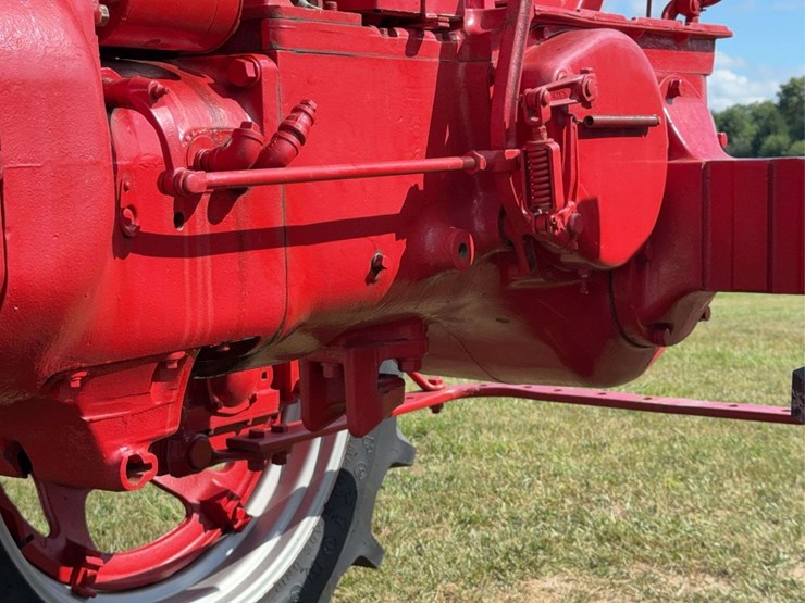 farmall-mv-image-77