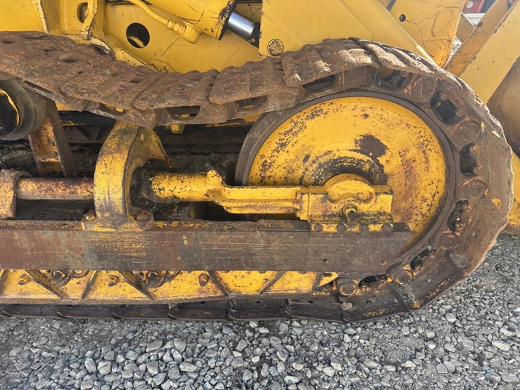 john-deere-300-image-50