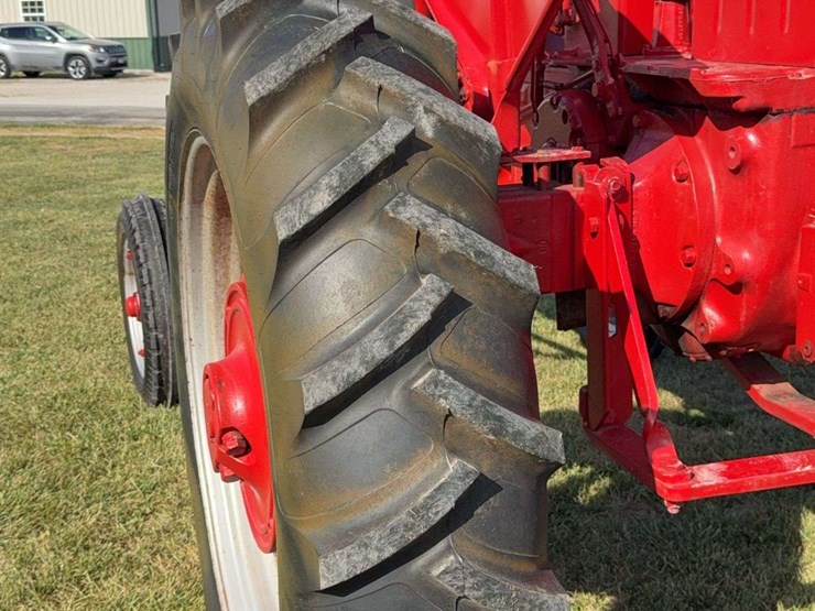 farmall-400-diesel-high-crop-image-17