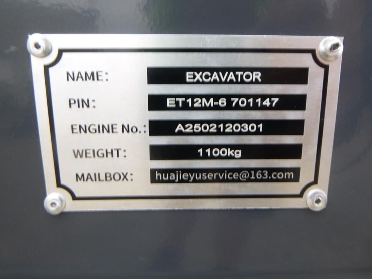 bttl-et12m-6-hydraulic-excavator-image-27