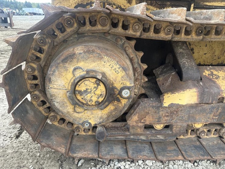 caterpillar-d4g-image-50