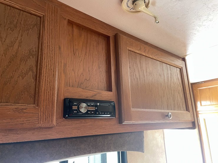 #1976-•-2012-coachman-camper-(no-title)-image-54