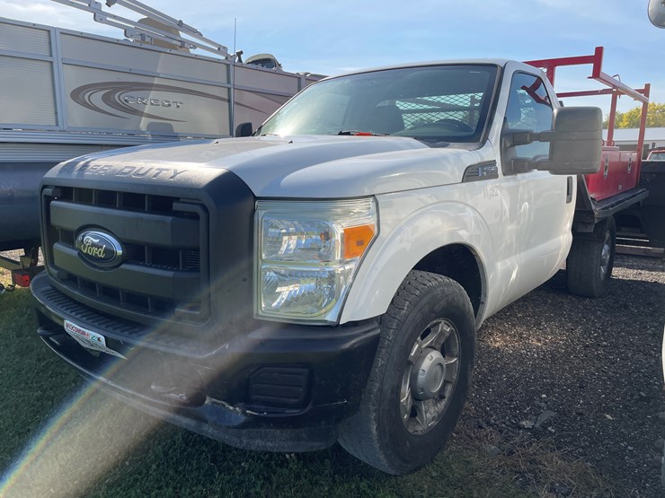 2011-ford-f350-xl-image-1