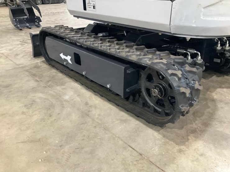 #1608-•-unused-sdle18p-mini-excavator-image-4