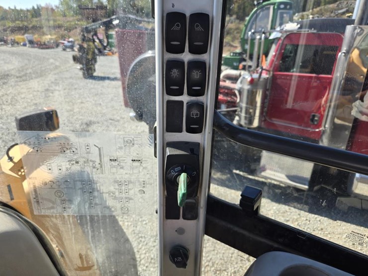 volvo-l120f-image-59