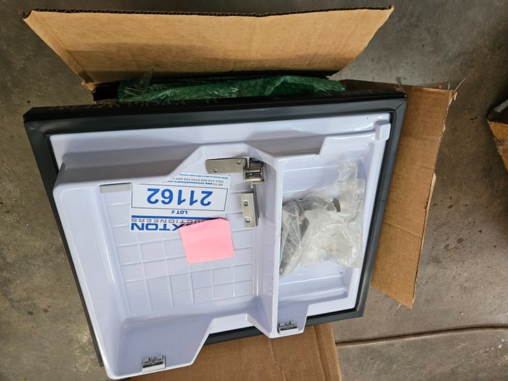 #21162-•-small-fridge-parts-image-1