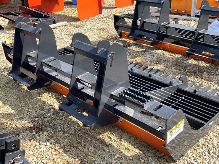 #3045-•-skid-steer-land-leveler-image-3