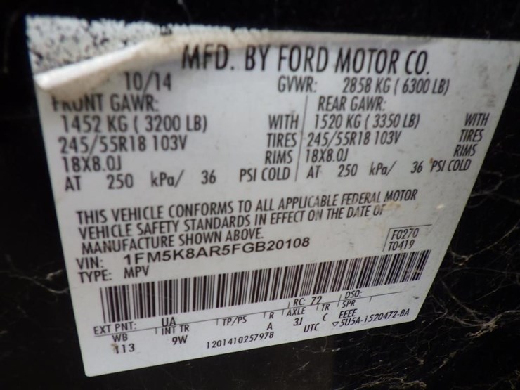 2015-ford-explorer-image-16
