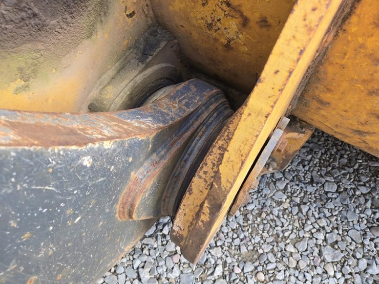 2007-deere-844j-image-12