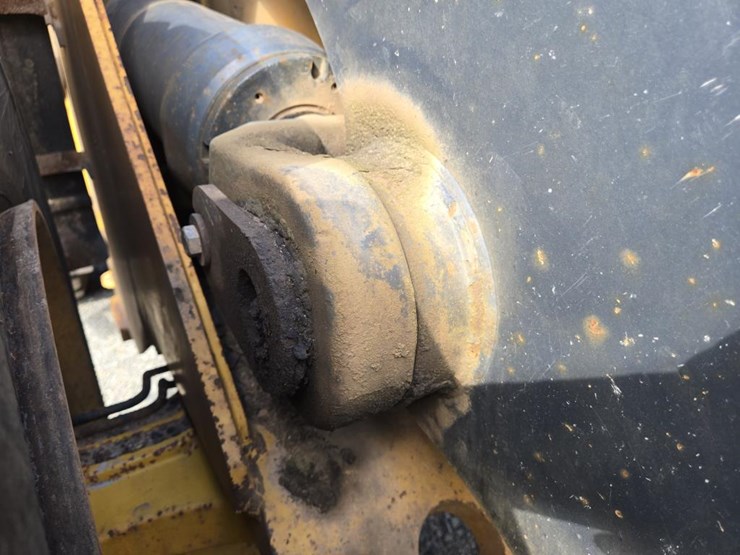 2007-deere-844j-image-18