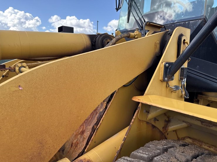 caterpillar-950h-image-18