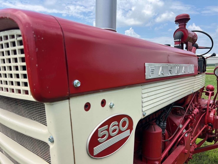farmall-560-image-15