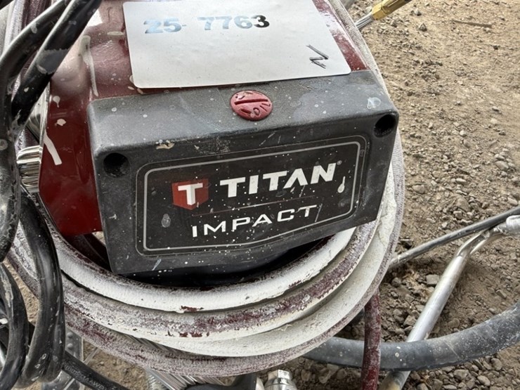 titan-440-airless-paint-sprayer-image-5
