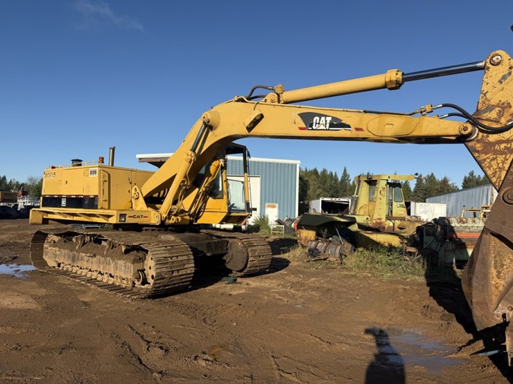 caterpillar-235-image-7